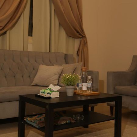 Spacious Apartments At Basla St 3 Mins From King Fahd Stadium Ar Riyad Esterno foto
