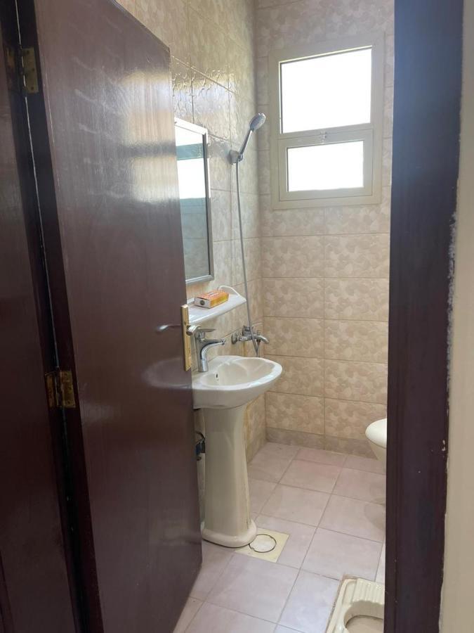 Spacious Apartments At Basla St 3 Mins From King Fahd Stadium Ar Riyad Esterno foto