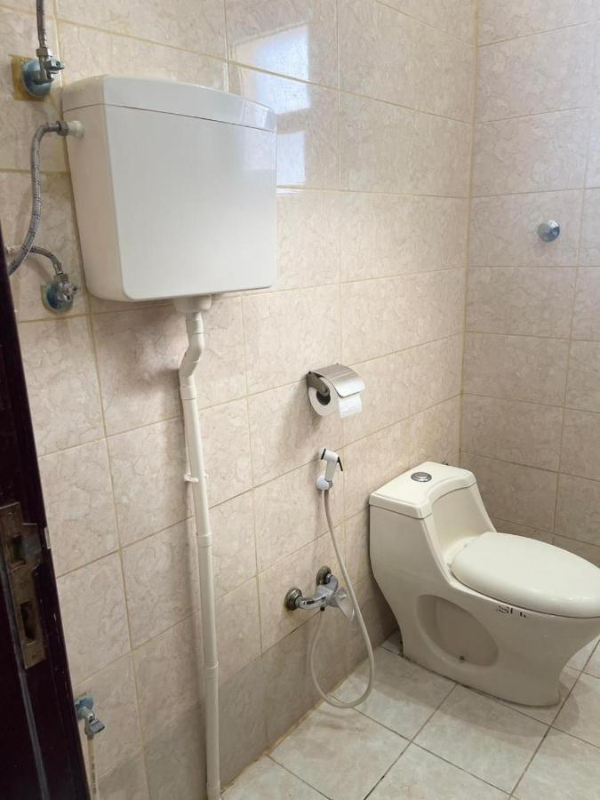 Spacious Apartments At Basla St 3 Mins From King Fahd Stadium Ar Riyad Esterno foto