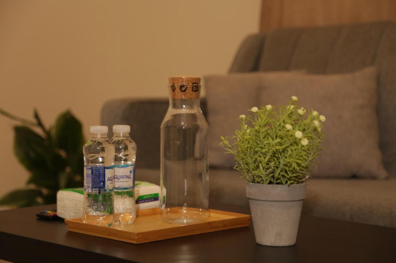Spacious Apartments At Basla St 3 Mins From King Fahd Stadium Ar Riyad Esterno foto