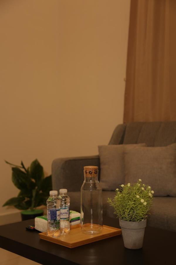 Spacious Apartments At Basla St 3 Mins From King Fahd Stadium Ar Riyad Esterno foto